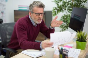 Read more about the article Firma płaci za prąd coraz więcej? Pożyczka na OZE może rozwiązać problem